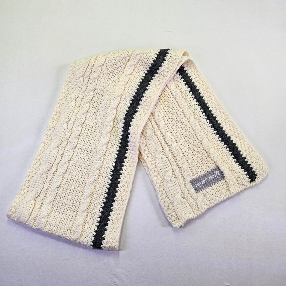 Taylor Swift Folklore Cardigan Scarf Cable Knit Silver Stars Official Merch - Picture 9 of 10